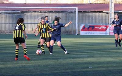 Amaikak Bat taldeak 1-2 gainditu du Bergara, Ipintzan