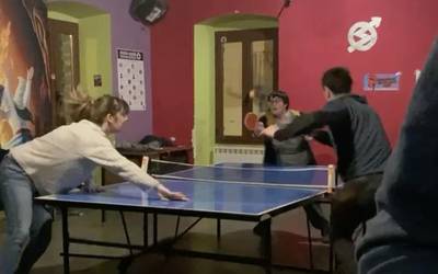 15 bat lagunek parte hartu dute Leitzako Atekabeltz gaztetxeko ping-pong txapelketan