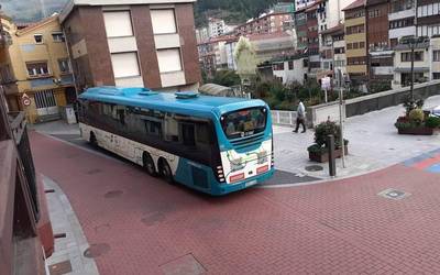 Autobus zerbitzu bat gehiago Donostiara joateko