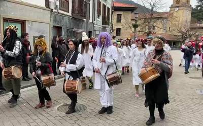 Txino dantzarekin hasi dute Aratuste eguna Aretxabaletan