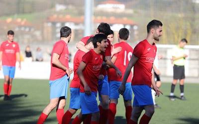Aloña Mendik uste baino askoz ere errazago menderatu du Zarautz (5-0)