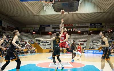 Juaristi ISBk galdu egin du Basquet Gironaren aurka