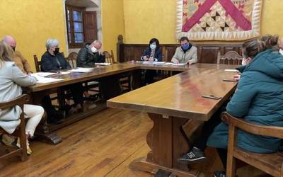 Zenbait lani amaiera emateko kreditu aldaketa onartu dute