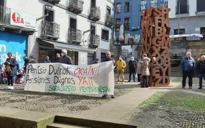 Pentsioak baino %7 pasa gehiago garestitu dira prezioak