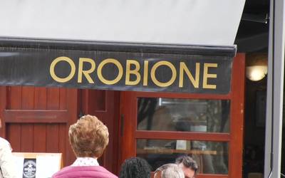Orobione, kudeatzaile bila