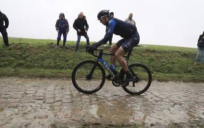 Imanol Erbitik Paris-Roubaixen parte hartuko du