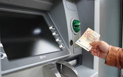 Kutxazain automatikoak erabiltzen ikasteko ikastaroa antolatu du Arkupeak elkarteak Beran