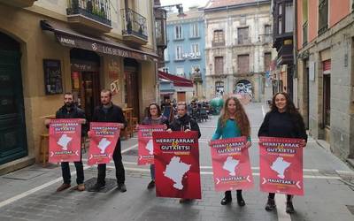 Nafarroako euskaldunen eskubideen aldeko manifestazioa eginen dute maiatzaren 7an Iruñean