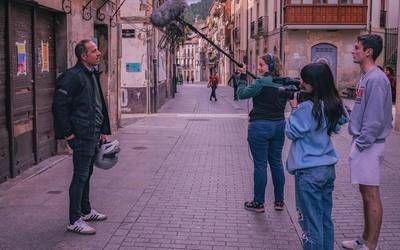 'Ni horrelakoa naiz' film laburra diruz lagundu daiteke