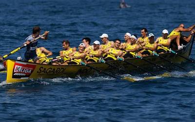 Eguraldi aldaketak baldintzatutako estropadan zortzigarren izan da Orio-Orialki