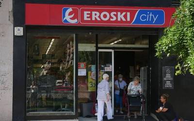 Eroski City supermerkatuko kutxa automatikoek lanpostuak kendu dituzte?