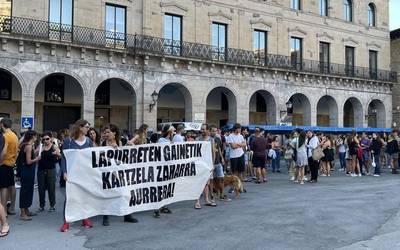 Lapurreten gainetik Kartzela zaharrak "aurrera" egingo duela aldarrikatu dute