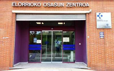 Elorrioko Udalak osasun-sistema publikoa indartzeko eskatu dio Jaurlaritzari