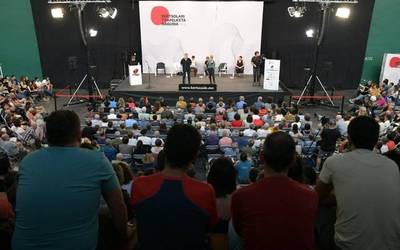 Euskal Herriko Bertso Txapelketa nagusirako autobusa antolatu dute Aiaraldeko bertso eskolek