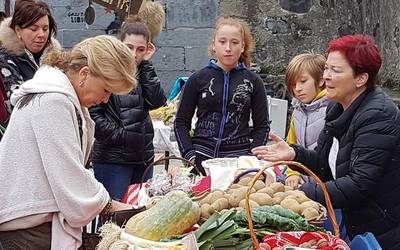 Leitza eta Aresoko produktuen VIII. azoka eginen dute igande honetan Leitzan