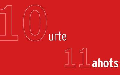 10 urte, hamaika ahots