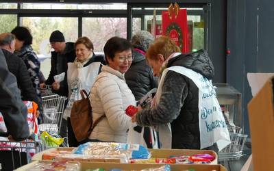 Elikagai bilketa erraldoia burutu dute asteburuan zehar