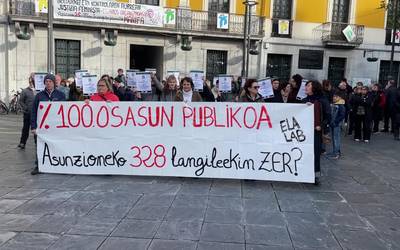 Asuncion Klinikako 328 langileak subrogatuak izan daitezen eskatu dute ELA eta LABek