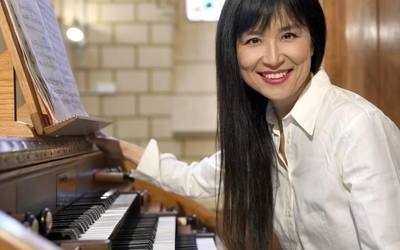 Riyehee Hong organista korearrak kontzertua eskainiko du bihar Urdulizko Andra Mari elizan