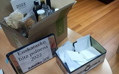 Euskarazko hitzik politena hautatu dute euskaltegiko ikasleek