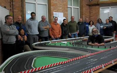 Scalextric  auto txikien XX. Errege roskoi lasterketa ospatu dute