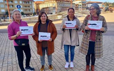 Gertuk zozkatu ditu Neguko azokako erosketa txartelak