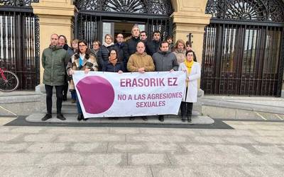 Otsailaren 24ko sexu-erasoa gaitzetsi du Getxoko Udaleko Bozeramaileen Batzordeak
