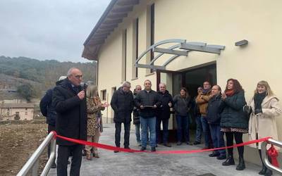 Zentro soziokultural berria inauguratu dute Pobesen