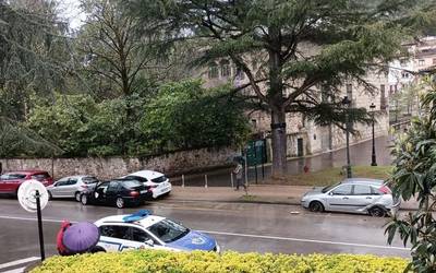 Hiru zauritu, Bergarako Matxiategi kalean izan den istripuan