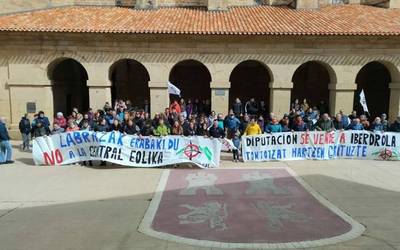 Jaia eta protesta Labrazako zentral eolikoaren aurka