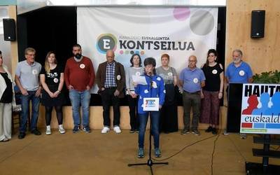 Nota jarri diote hautagai zerrenden euskararekiko konpromisoari