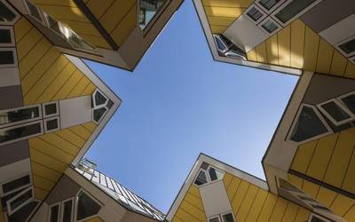 'Arkitektura' argazki erakusketa kolektiboa ikusgai dago Zornotzako Zelaieta zentroan