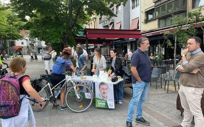 Txokolatea eta pintxoak partekatuz amaitu du kanpaina EAJk