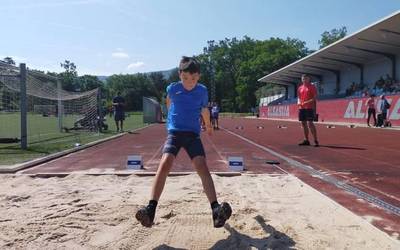 Sakanako Atletismo festa polita