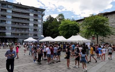 Askotariko proiektuak aurkeztu dituzte ikasleek Urola Erdiko Zientzia eta Teknologia Azokan