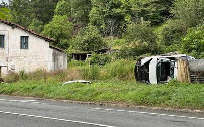 Istripu bat gertatu da Bergaran, eta ospitalera eraman dute gidaria