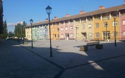 Amandrea plaza, itxuraldatuta