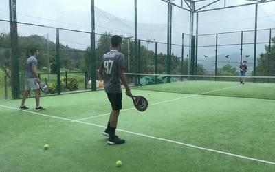 Oñatiko padel pistak dituen aukerak ezagutzen