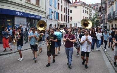 Funk, gospel eta jazz doinuak, herritarren gozagai