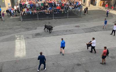 Sokamuturra udaletxeko balkoitik ikusteko izen-emate epea zabaldu du Bergarako Udalak