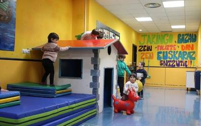 Datorren astean irekiko dituzte ludotekak, gaztetxokoak eta gaztelekua