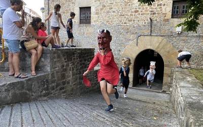 Txarrana eta gainontzeko txorimaloak noiz irtengo zain daude Atzeko Kalen