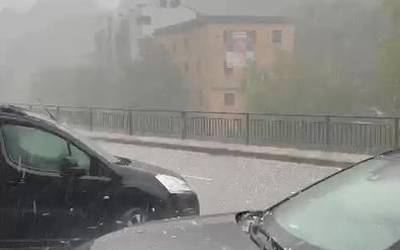 Demaseko euri eta txingor zaparrada