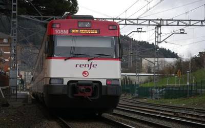 Hamabi tren gutxiago eskaintzen ari da gaur Renfe C-3 linean