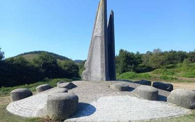 Besaideko monumentuaren konponketak amaitu dituzte