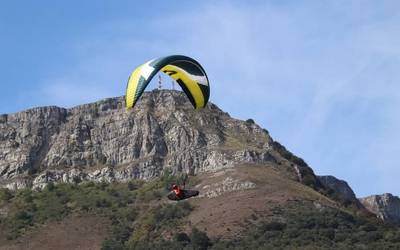 Parapente topaketak eta jaia egingo dituzte bihar Tertangan