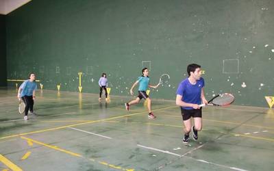 Debarroko frontenis-zaleek azken egunak dituzte Frontenis Txapelketan izena emateko