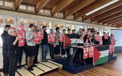 Autobusak Gasteiztik Palestinaren aldeko manifestazio nazionalera joateko