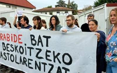 Manifestazio nazionala Beskoitzeko Ikastolaren alde