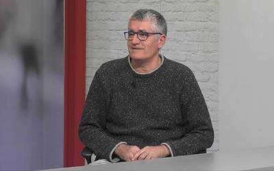 Rafa Irastorza: "Energia aurrezteko fakturen jarraipena egin behar da; kontsumoa neurtu behar da ordaintzen duguna baino gehiago"